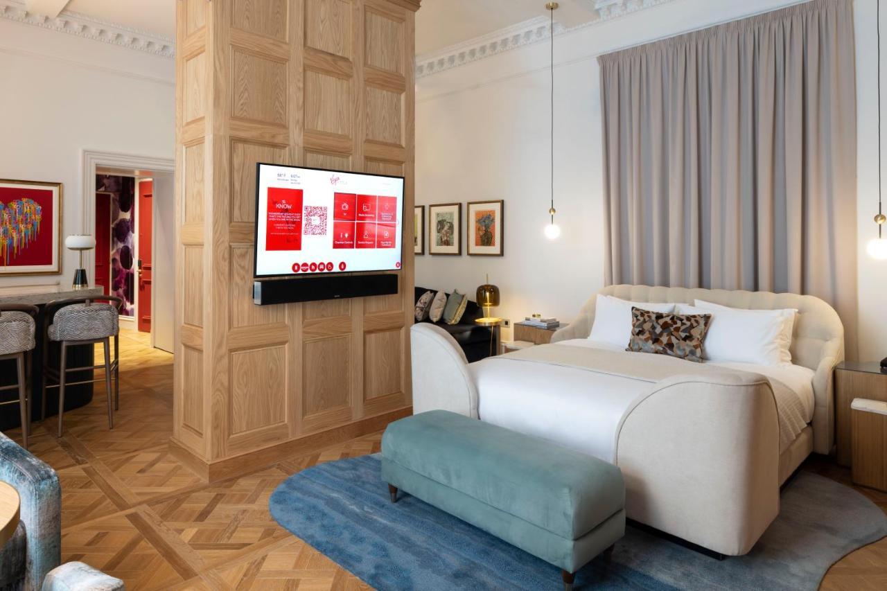 Virgin Hotels Единбург Екстериор снимка A suite at the hotel