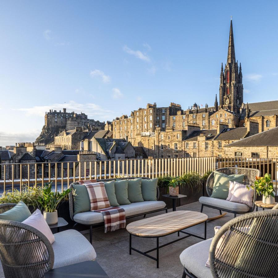 Virgin Hotels Единбург Екстериор снимка The Edinburgh Castle view from the rooftop terrace